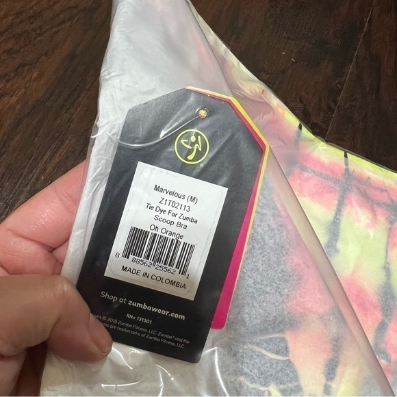 Zumba Tie Dye For Zumba Scoop Bra - Medium Oh Orange NWT - Picture 12 of 12
